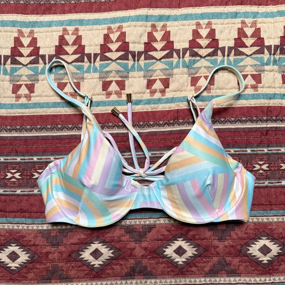 Kenny Flowers Watercolors Bikini Top with Pastel Hues size small